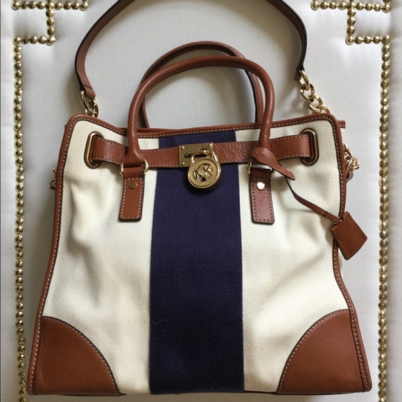 Michael Kors Handbags - 💙 Michael Kors Hamilton Bag LARGE 💙